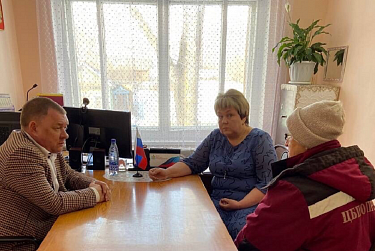 Проблемы жителей разбирает депутат